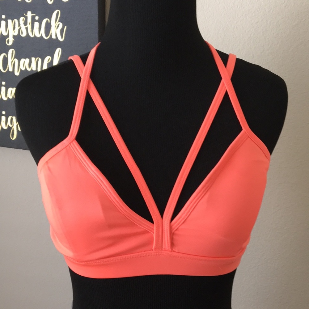 Sports bra - Picture 2 of 3
